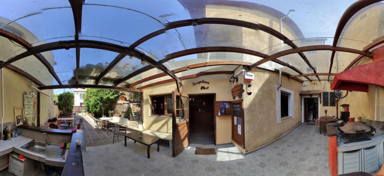 Studios Arabas Thessaloníki Exteriör bild